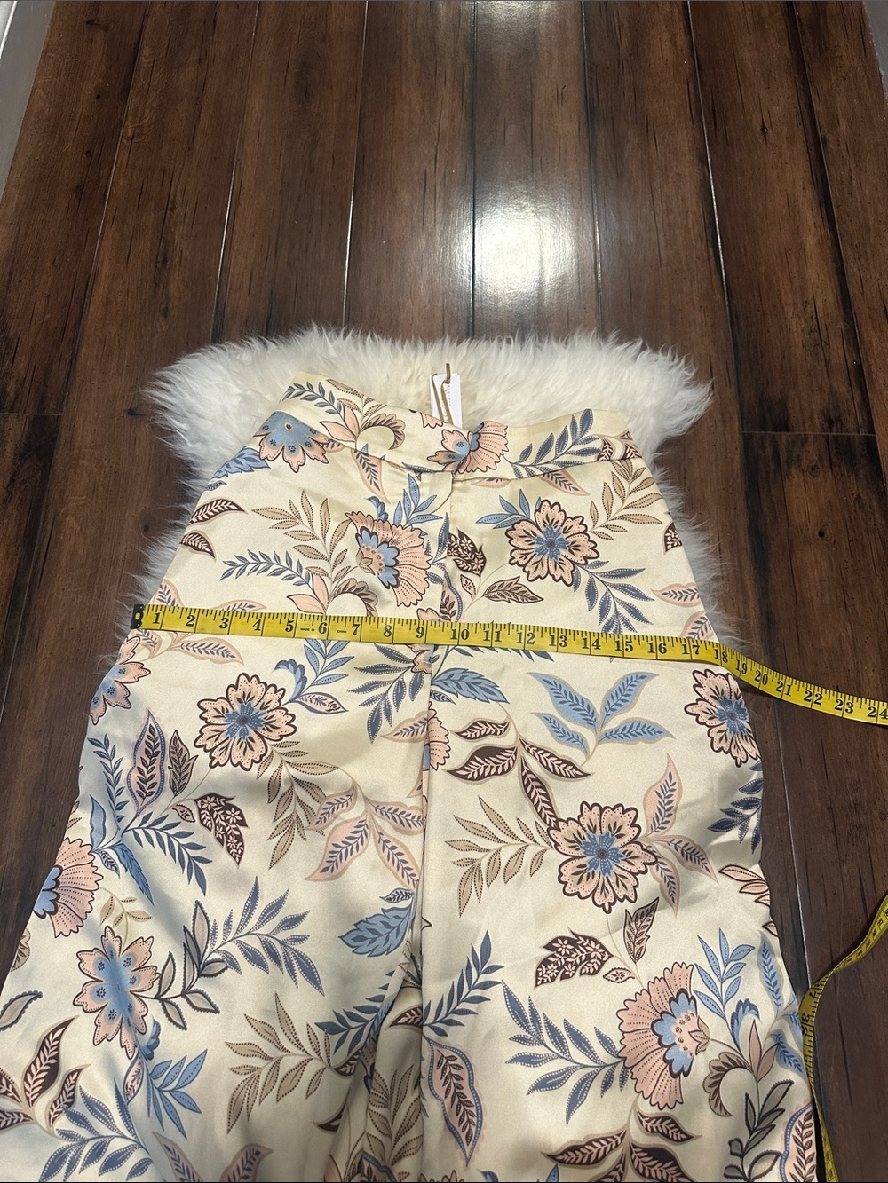 NWT satin pants - Picture 11 of 14